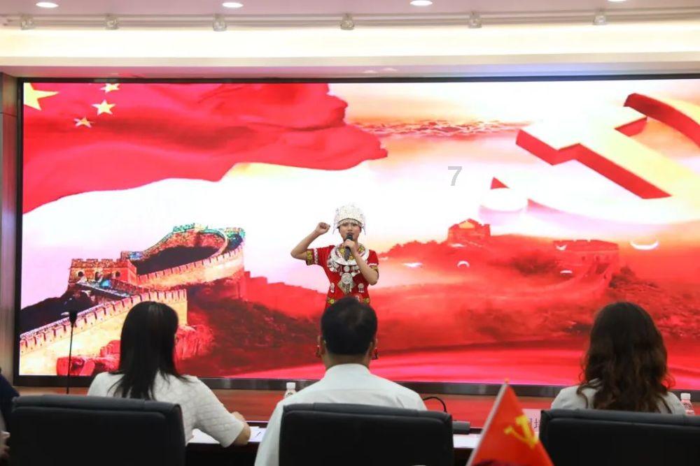 探秘吉鹿力问答社区,解锁为什么婆婆对儿媳妇斤斤计较,而对自己的女儿却很宽容?的精彩世界!